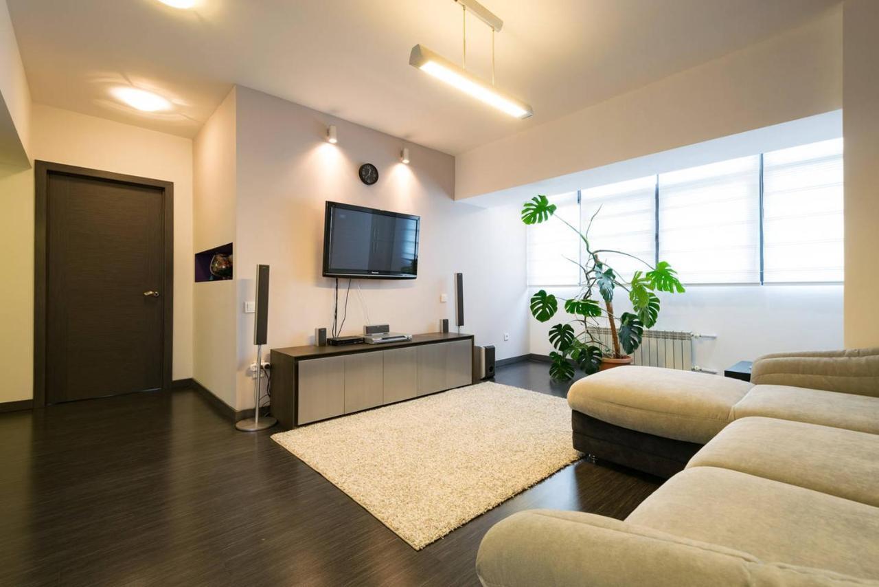 אלמטי Nadezhda Apartments On Nauryzbai Batyr 37 Near The Arbat מראה חיצוני תמונה